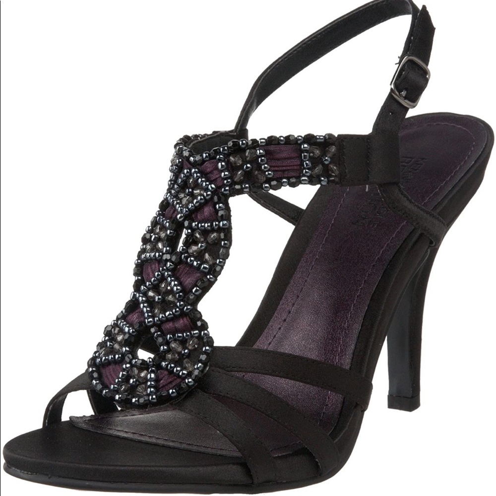 Kenneth Cole Know Mistake T-strap Sandal